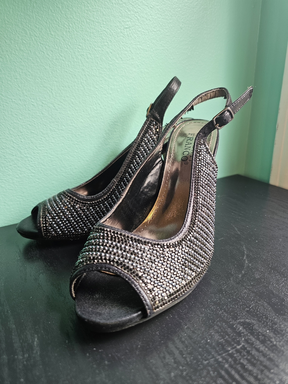 Valenti Franco Black w/ Silver Embellished Slingback Peep-Toe 4 in Heels Sz 8.5